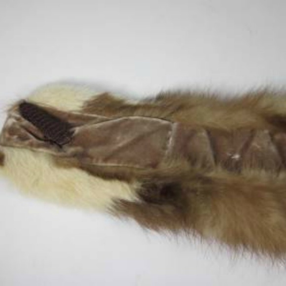STONE MARTIN FUR: Fox Collar/Scarf w/Clip Bars - Picture 3 of 8